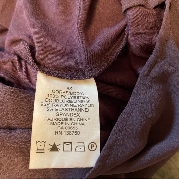 Pennington’s Purple Scoop Neck-Bubble Hem-long Flowy Side Panel. Size 4X - Picture 9 of 9